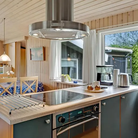 3 Bedroom Stunning In *